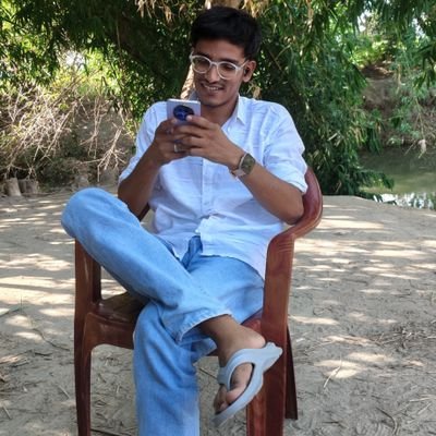 Abdulla28786709's profile picture. आइए ना हमरा बिहार में

꧁༒♛Bihari ♛༒꧂ 

(I want to be in politics)