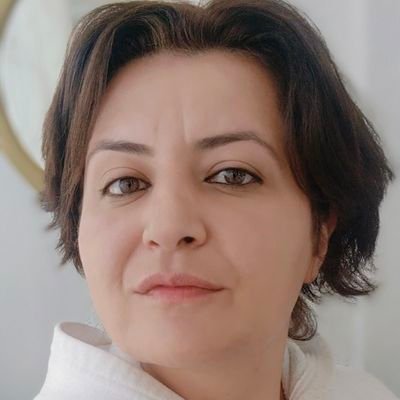 z_zela_'s profile picture. 💃Çoğu hayal ürünü ,birazı gerçek...
birazı hatıra defteri..💃