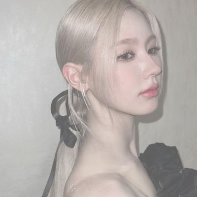 misfloral's profile picture. ㅤㅤㅤㅤㅤㅤ⟡✦ㅤ  ㅤㅤㅤ 𓂅ㅤ ㅤㅤㅤ    Avenue. 𝄒ㅤㅤㅤㅤㅤㅤ