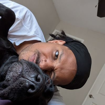 improbablytcb's profile picture. Hydra 🐉 🌊