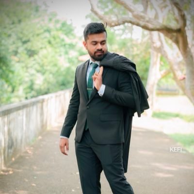 viraj_m_jay's profile picture. 