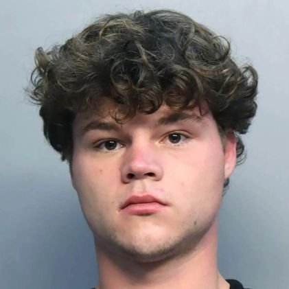 CircuitDoc12's profile picture. The supposed lolcow | https://t.co/AhpyoKkAAU | also! I block suspicious accounts that follow me.