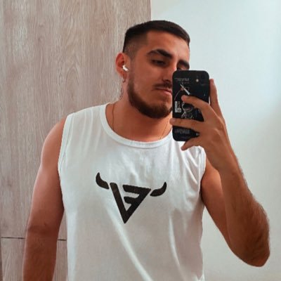 kardo97's profile picture. we can only go up 📈