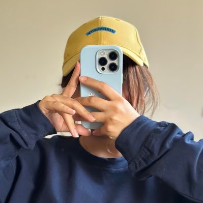 fatemehfahami's profile picture. 77.3.7 🎈