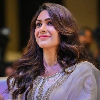 CyberPunk_96's profile picture. 70354🎯