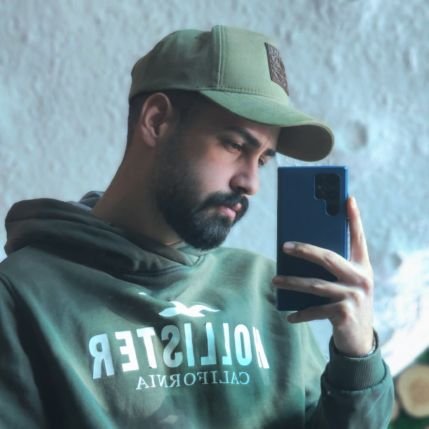 salarheiydari's profile picture. neçə dil bilən neçə insandir!
ana dilin bilməyən necə insandir?