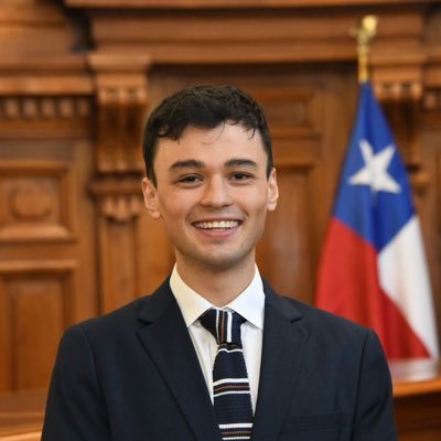 m_carcamo_'s profile picture. Abogado, Universidad de Valparaíso 👨🏻‍⚖️