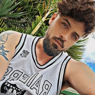 RochDeBruyn1's profile picture. Creator / Digital Designer / Creative Mind / 🇿🇦 / Musican / Artist / Pro Wrestling Fan