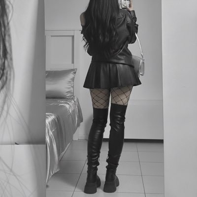 Ioudsirenn's profile picture. diary of a wimpy girl