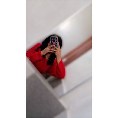 bluuuuebird_'s profile picture. All without a man, you killin' it girl!🖤