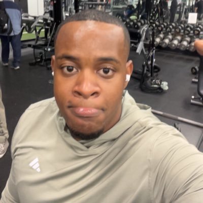 OfficialB242's profile picture. 