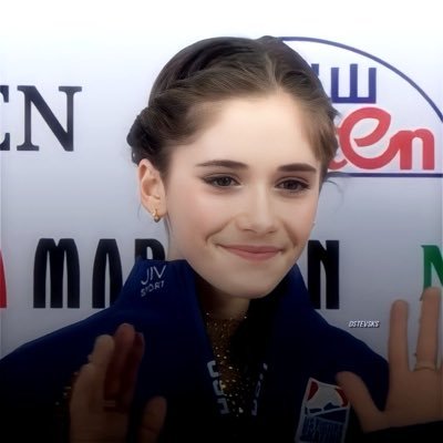 author_n_a's profile picture. the universe hates me and made me a figure skating fan. she/her