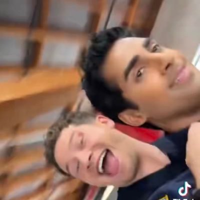 Oliviav1495's profile picture. 