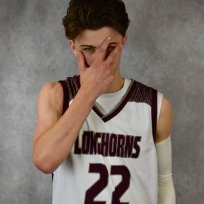 fwillsusann's profile picture. C/O 2026 || Oak Hill Academy || PG/SG ||5’10/140lbs || 3.4 GBA || Contact/Gram: https://t.co/vOsMjHJ76R