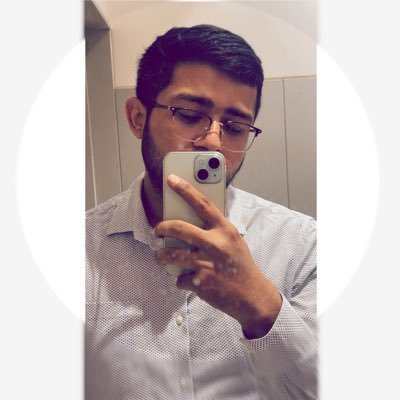 Revollx's profile picture. 