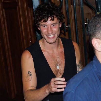 shawnmnthw's profile picture. you are enough ❤️‍🩹

fan acc