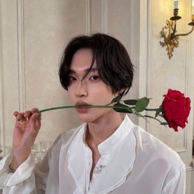 butwhereflower_'s profile picture. 