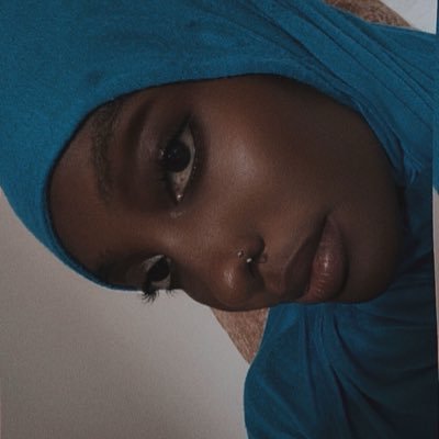 Muneerah_Muhd_D's profile picture. I’m boring asf !