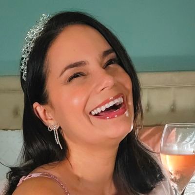 ShairaBarton's profile picture. Gemini Actress who loves life. Currently deciding between a rave, the woods or the beach.
Agent: @theblancoagency
📸📽🎬😎😃🌞😘