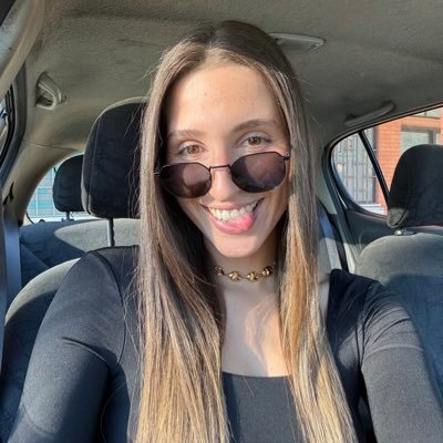 wtv_tetesilva_'s profile picture. Brinco aos aviões • 1893