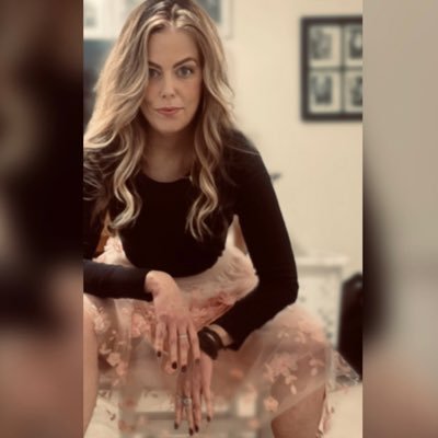 BJillDoll's profile picture. Made in Kentucky. Daughter of a preacher man. Teacher by profession. Writer/Creator by passion.