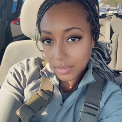 SunflowersNSage's profile picture. ∞ 🌬️The calm before the chaos🩶⛓️🥀🌿🦌