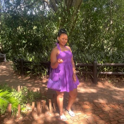 EvelynNnana's profile picture. Wine 🍷 Enthusiast 😋