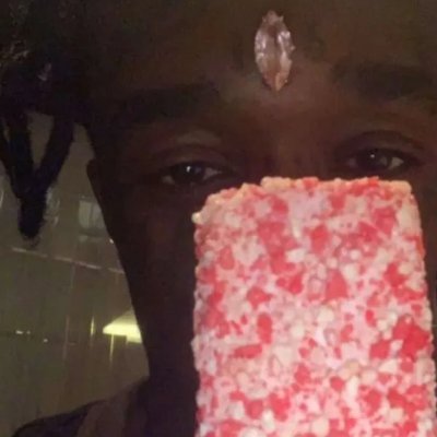 yujitape's profile picture. 