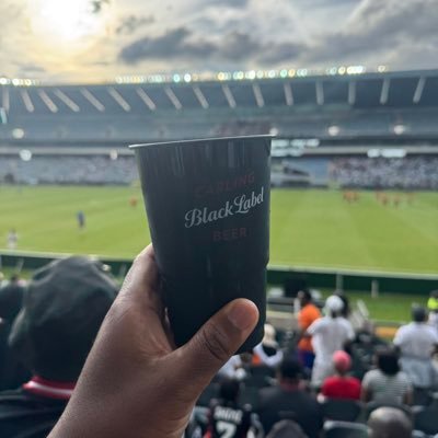 meczoulou's profile picture. Socially awkward