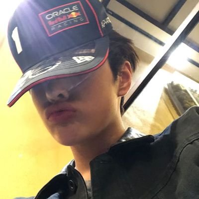 keontruksi's profile picture. mencintai anak #nolsembilan itu :b