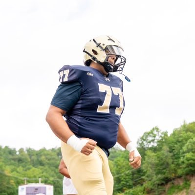 AstudilloRonny_'s profile picture. OL | 6’2 283 | 3 years of eligibility left | 🇪🇨🇻🇪