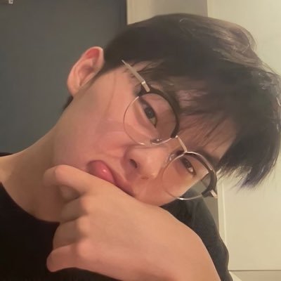 sngminiverse's profile picture. she/her 20+ ོ☼𓂃 oat latte oomf ࿔ skz ult | read dni | 𑣲devious seongje supporter | free palestine