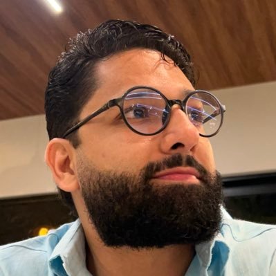 psitavares_'s profile picture. Apenas isso: humano, demasiado humano.