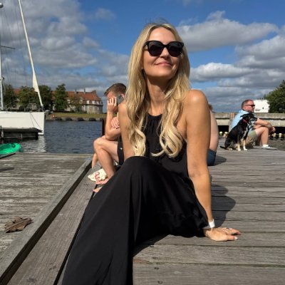 DianaJohnson__'s profile picture. Investment Expert 💹 | Tech-Driven Decision Maker 🧠 | Focused on Technology and Market Trends 📊 | Making Investments Smarter and More Forward-Looking 🚀