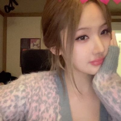 Cherrytwicepink's profile picture. ⋆. 𐙚 ˚𓃠
𝘊𝘢𝘵𝘩𝘰𝘭𝘪𝘤 𝘨𝘪𝘳𝘭 🇻🇦💍^-^ @billieeilish