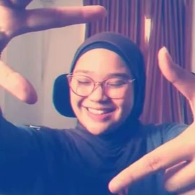 sukabaksobgt's profile picture. '60 #collegetwt ~enfj~
Daily Routine: Study, eat, sleep, skincare, shopee, repeat