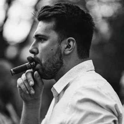 radiohardeniro's profile picture. pas de liberté pour les ennemis de la liberté