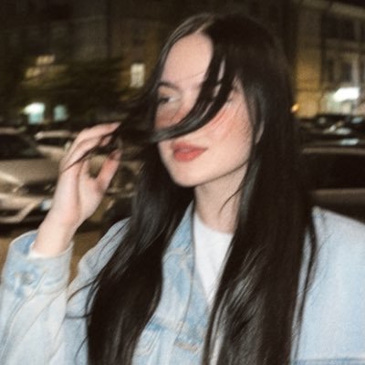 itsmelett_'s profile picture. designer que funciona a base de kpop, lágrimas de dorama e amor pelo Enhypen | @heislogic_ 💗