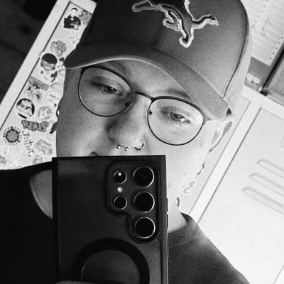 iamzabriiinaaa's profile picture. ◇ Kitchen Manager ◇◇ 👩🏼‍🍳 ◇ 🏳️‍🌈 ◇ 🙏🏼 ◇ 🌊 ◇ 🏔 ◇