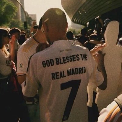 goldenishim's profile picture. 