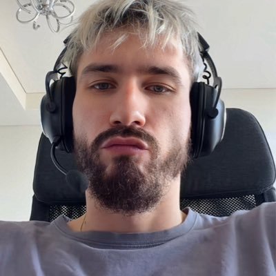 Ica199512's profile picture. RJN #14 #05 🦔 Polska #21 Azzurri RR19 | 🇯🇵🇮🇹🇵🇱 MVT Stan account | TATSURAN | F1 LH44 Wifey