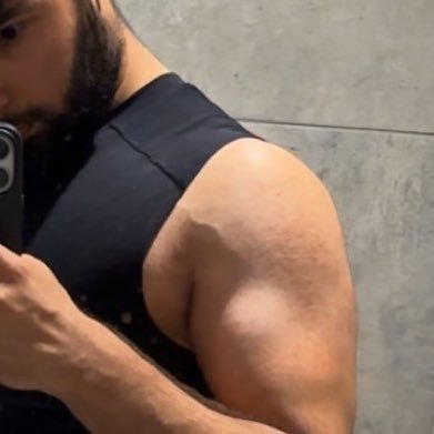 Ani12828's profile picture. 