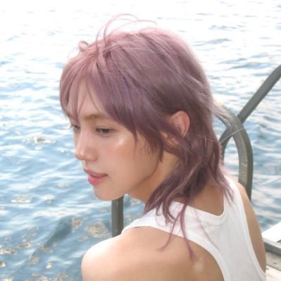deongtyoung's profile picture. #막내즈 inside you are two wolves and they’re both gay
