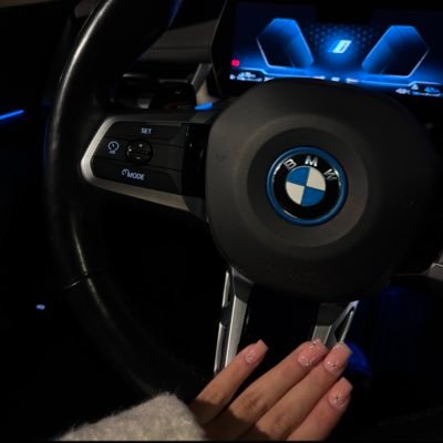 r_9447's profile picture. 