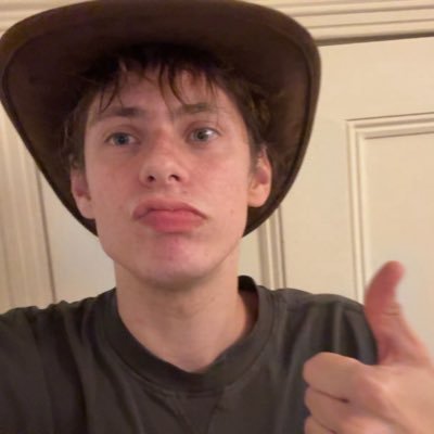 druwfus's profile picture. i love to show off on the OF! (not a professional!!)