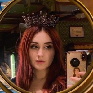 expositlil's profile picture. hija de portiñon