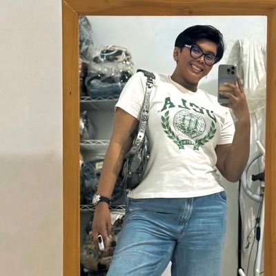 xayangmu's profile picture. i love when i remember who tf i am.