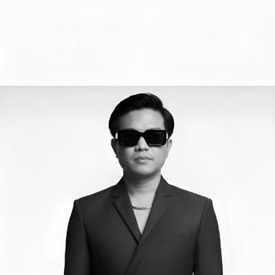 Dendy__F's profile picture. Creative Coder × Visual Artist | Python + TouchDesigner | Turning code into dark blooming dreams 🌹⚡️ | 1/1s & Editions ↓