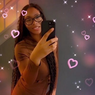 iiamtaylor3's profile picture. 🎀 Main character energy . Daily content & chats Tap the link ✨👇🏽and come vibe with me