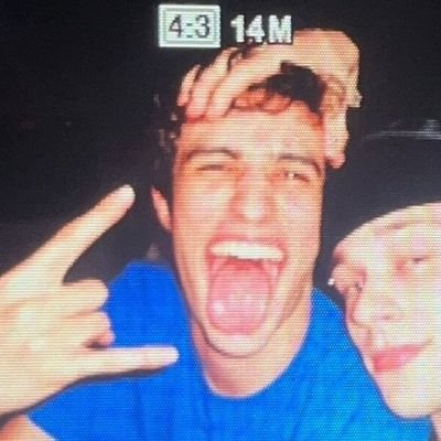 lornzeit's profile picture. amante de beabadoobee mãe batalhadora de 4 cachorros e futura mãe de 3 gatos e ex mãe do gato Nikola tesla.

match with @kandlwsto